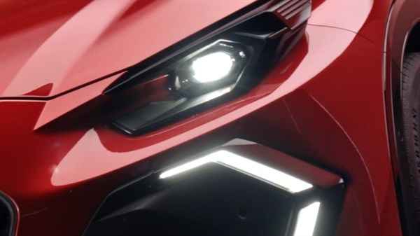 film reveal - Renault Clio