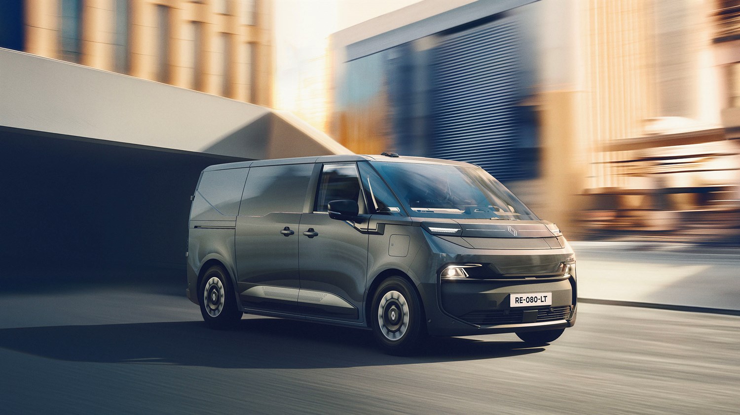nouveau Renault Trafic Van E-Tech électrique - compact & agile : optimisé pour la ville
